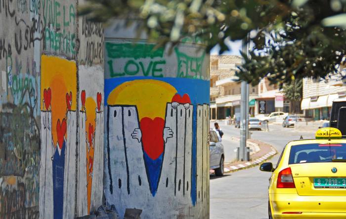 467731_10201225843988423_490342677_o