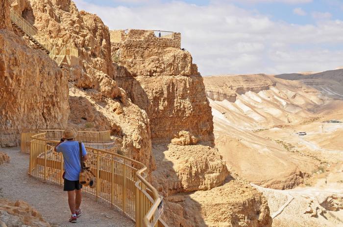 963940_10201256782401864_391783981_o