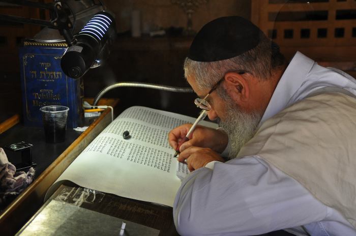 977398_10201256781601844_1956097119_o