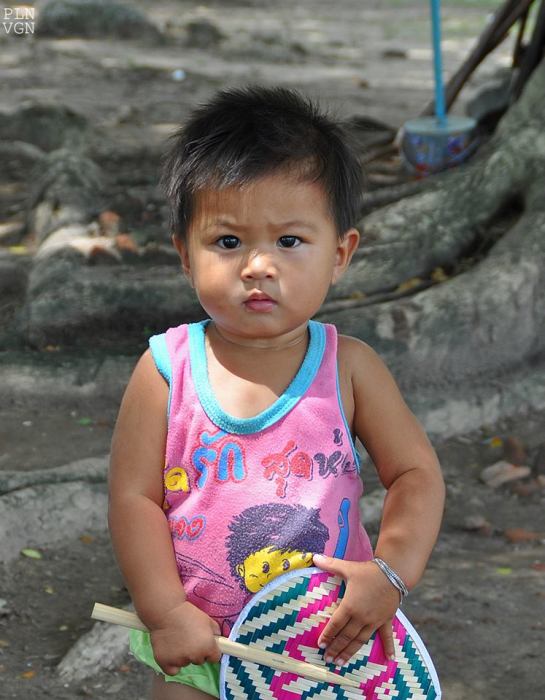 1374216_10202107091419058_1955939825_n